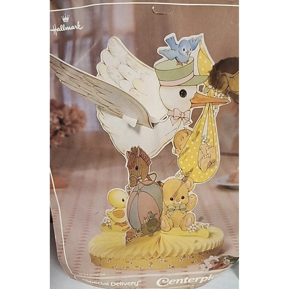 Vintage 1982 Hallmark Special Delivery‎ Stork Baby Shower Honeycomb Centerpiece